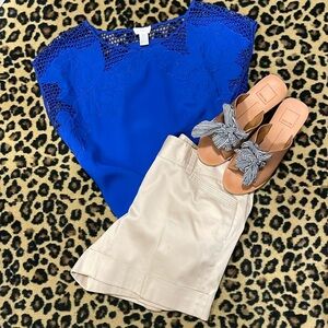 Chicos deep blue shell with embroidered flowers and mesh sleeve and waist decor